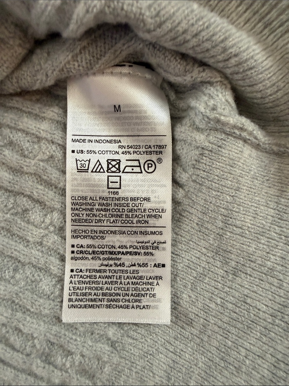Old Navy Light Gray Cable-Knit Button Cardigan NWT - Picture 4 of 6